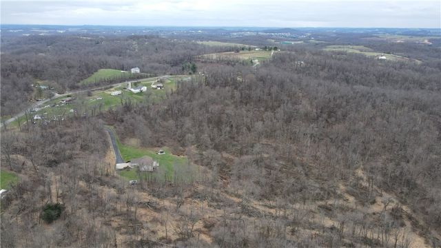 225 Profio Rd, Cecil, PA 15057