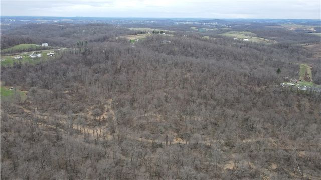 225 Profio Rd, Cecil, PA 15057