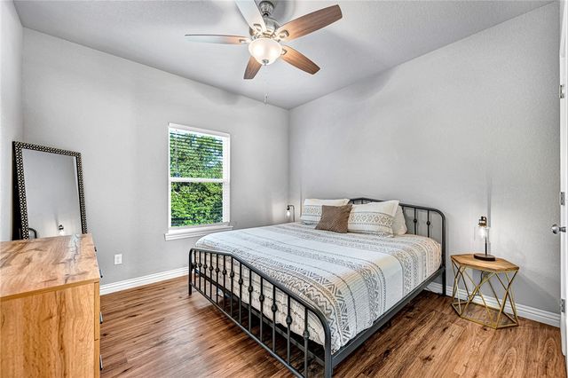 17 Hillington Circle, Bella Vista, AR 72715