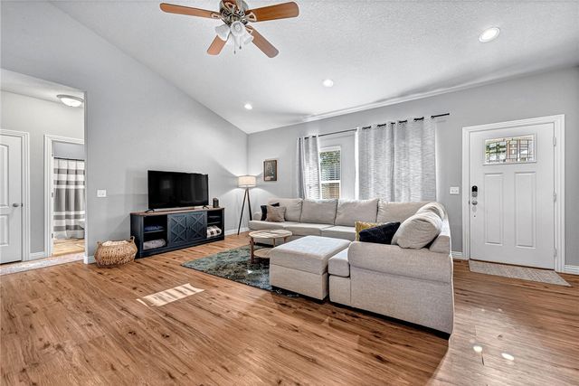 17 Hillington Circle, Bella Vista, AR 72715