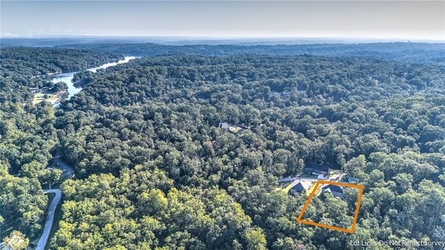 17 Hillington Circle, Bella Vista, AR 72715