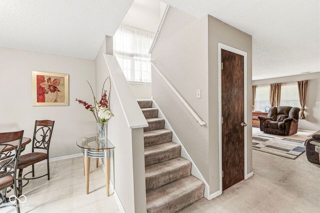964 Millbrook Drive, Avon, IN 46123