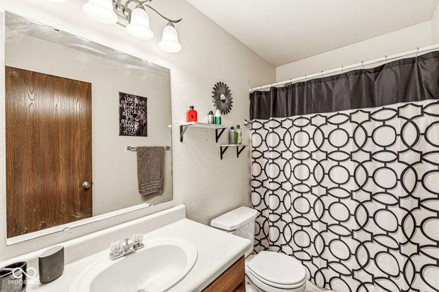 964 Millbrook Drive, Avon, IN 46123