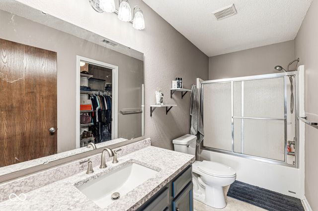 964 Millbrook Drive, Avon, IN 46123