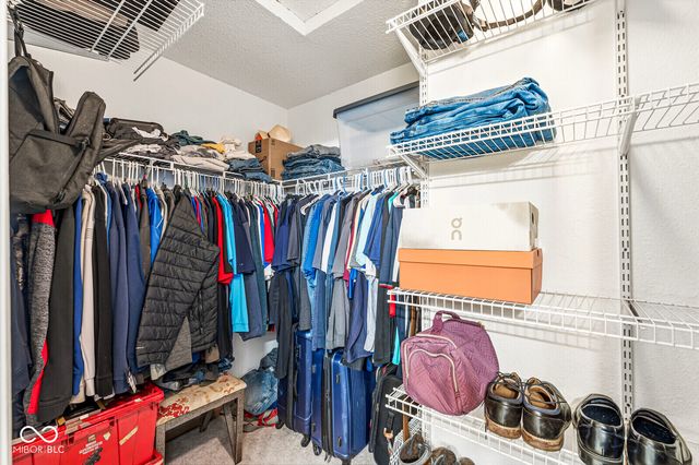 964 Millbrook Drive, Avon, IN 46123