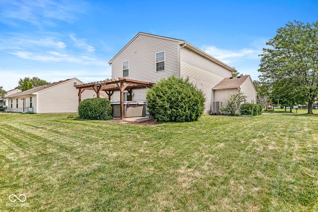 964 Millbrook Drive, Avon, IN 46123