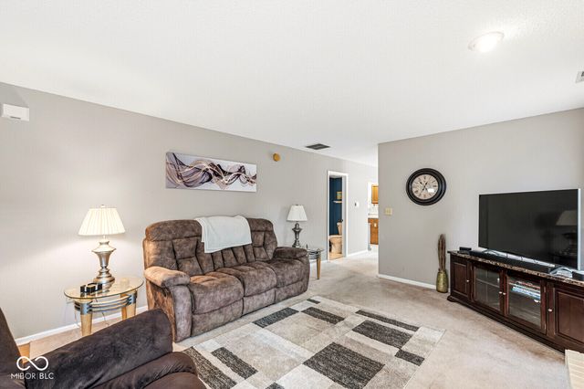 964 Millbrook Drive, Avon, IN 46123