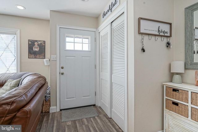 416 WEDGEWOOD DR, Blackwood, NJ 08012