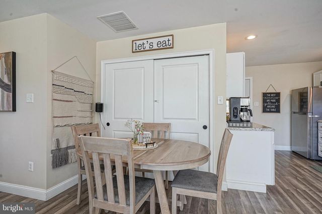 416 WEDGEWOOD DR, Blackwood, NJ 08012