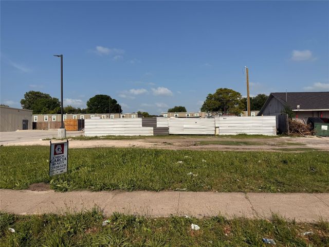 9631 Scott Street, Houston, TX 77051
