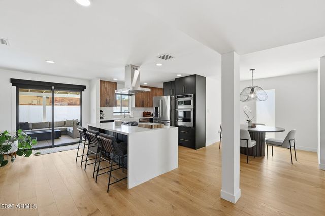 3601 E CHOLLA Street, Phoenix, AZ 85028