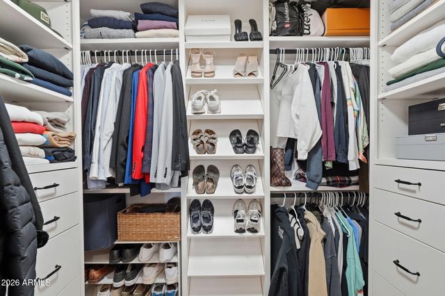 3601 E CHOLLA Street, Phoenix, AZ 85028