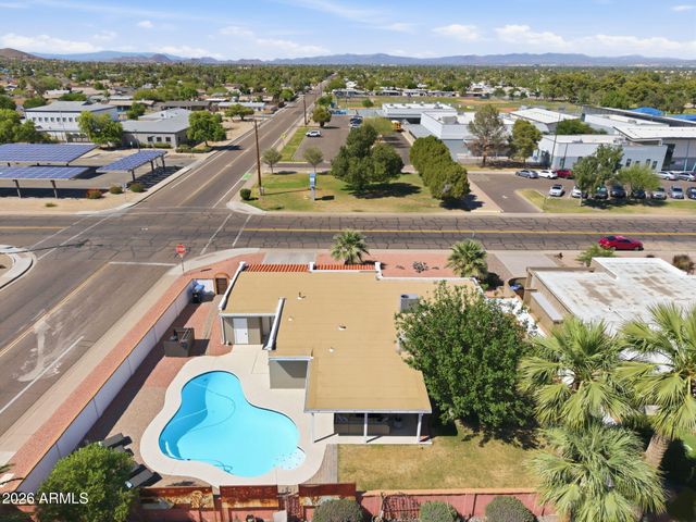 3601 E CHOLLA Street, Phoenix, AZ 85028