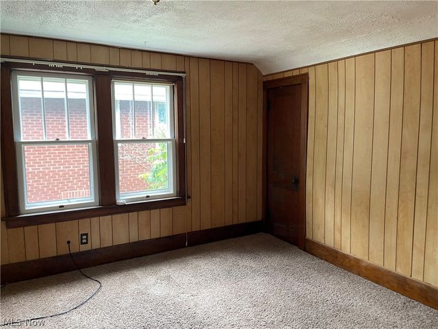 142 Emerling Avenue, Akron, OH 44301