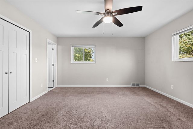 705 W Bemis Road, Saline, MI 48176