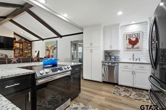 106 Ridgecrest Circle, Bullard, TX 75757