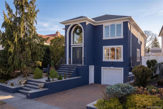 141-16 11th Avenue, Malba, NY 11357