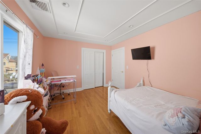 141-16 11th Avenue, Malba, NY 11357