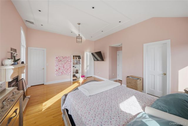 141-16 11th Avenue, Malba, NY 11357