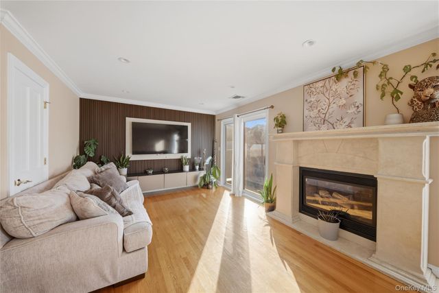 141-16 11th Avenue, Malba, NY 11357