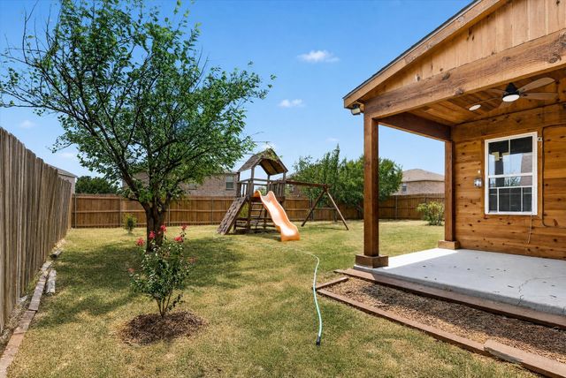 2427 Arroyo Springs Drive, Grand Prairie, TX 75052