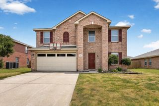 2427 Arroyo Springs Drive, Grand Prairie, TX 75052