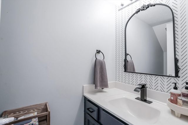 613 N White Ash Court, Mooresville, IN 46158