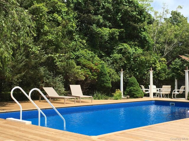 13 Buttercup Lane, Westhampton, NY 11977