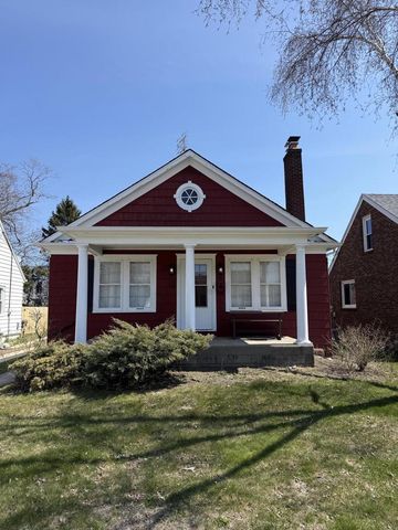 7711 14th AVENUE, Kenosha, WI 53143