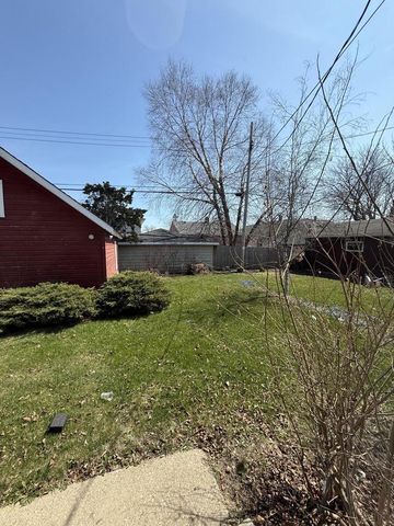7711 14th AVENUE, Kenosha, WI 53143