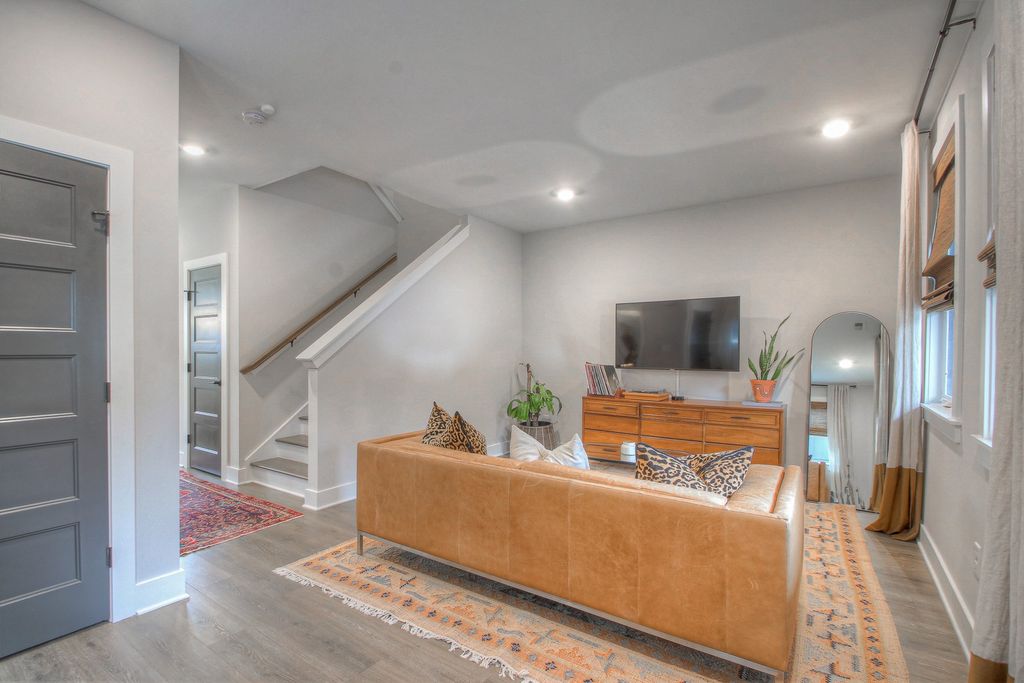 801 Cherokee Ave Apt 7, Nashville, TN 37207