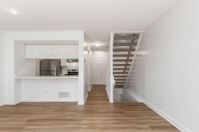 5553 Valencia Park Boulevard, 6A, Hilliard, OH 43026