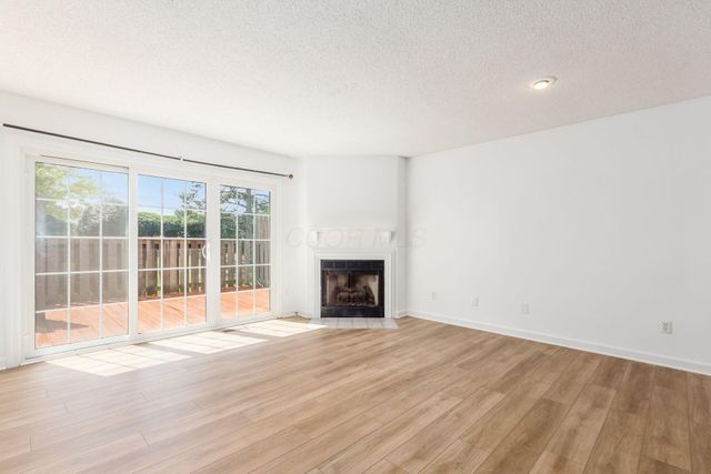 5553 Valencia Park Boulevard, 6A, Hilliard, OH 43026