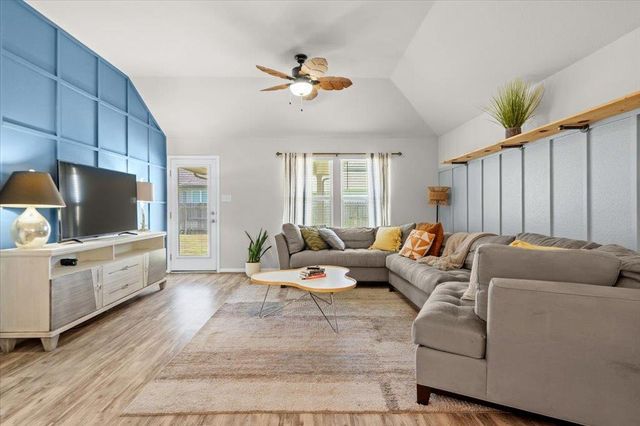 17004 Lathrop Ave, Pflugerville, TX 78660