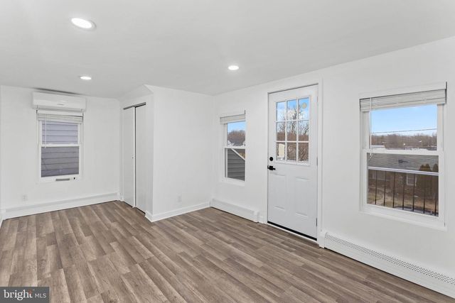 105 CARMEN AVE, Trenton, NJ 08610