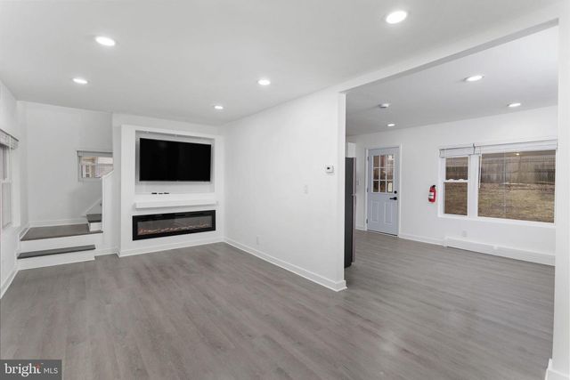 105 CARMEN AVE, Trenton, NJ 08610