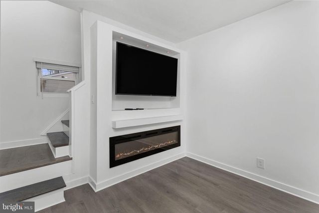 105 CARMEN AVE, Trenton, NJ 08610