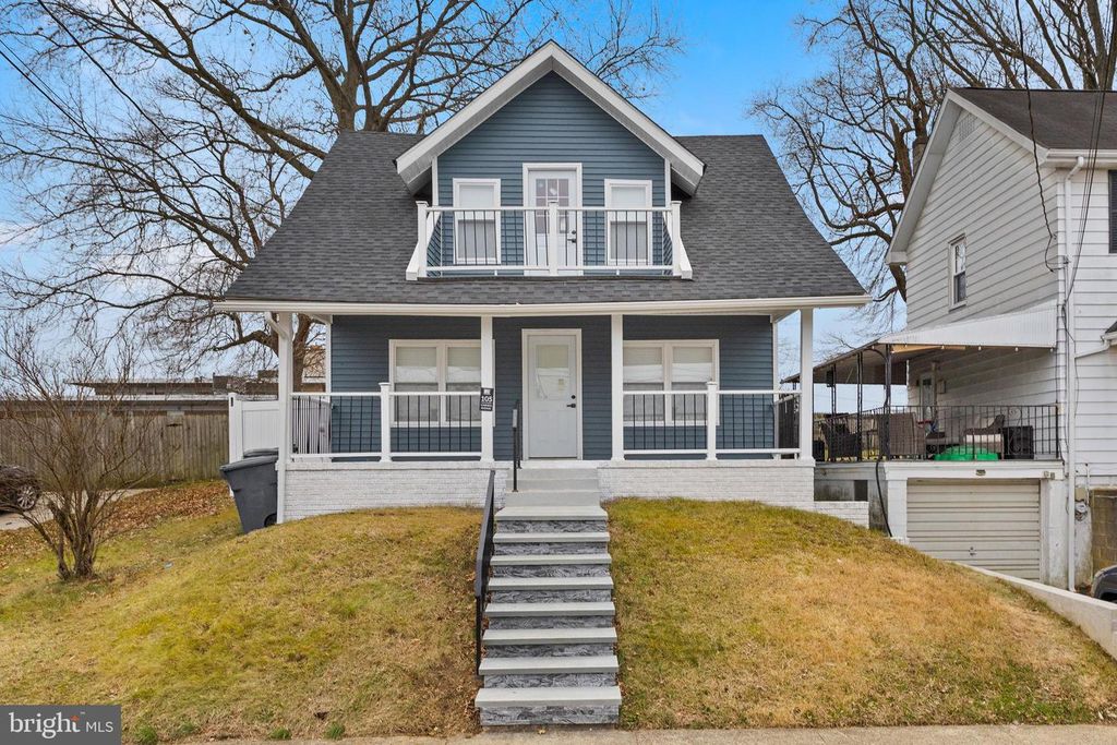 105 CARMEN AVE, Trenton, NJ 08610