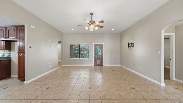 948 Divine Way, New Braunfels, TX 78130