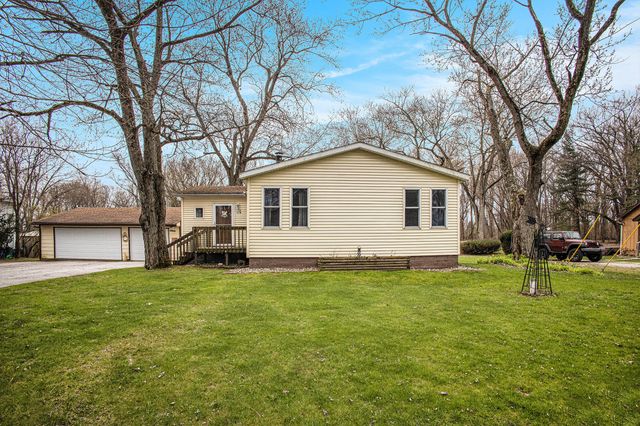 122 E 632 N, Valparaiso, IN 46383