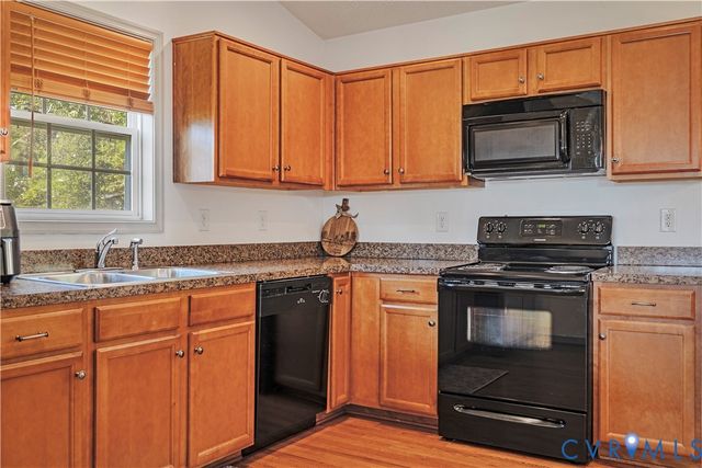 1016 Sycamore Crest Dr, Henrico, VA 23231