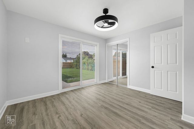 7616 S 78th Avenue, Bridgeview, IL 60455