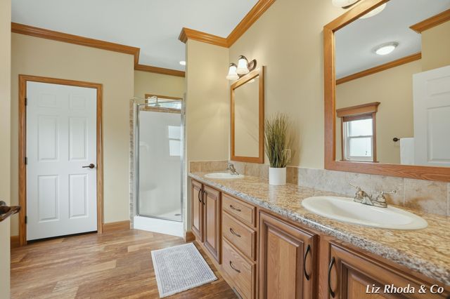 5610 Kingsley Drive NE, Rockford, MI 49341