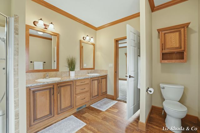 5610 Kingsley Drive NE, Rockford, MI 49341