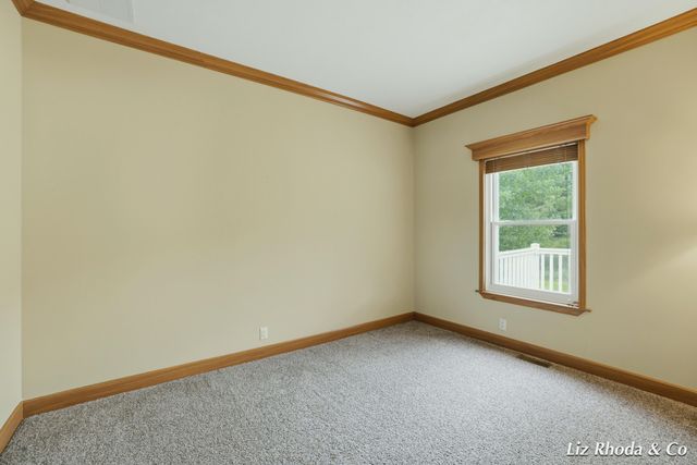 5610 Kingsley Drive NE, Rockford, MI 49341