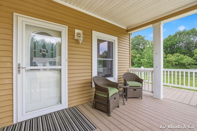 5610 Kingsley Drive NE, Rockford, MI 49341