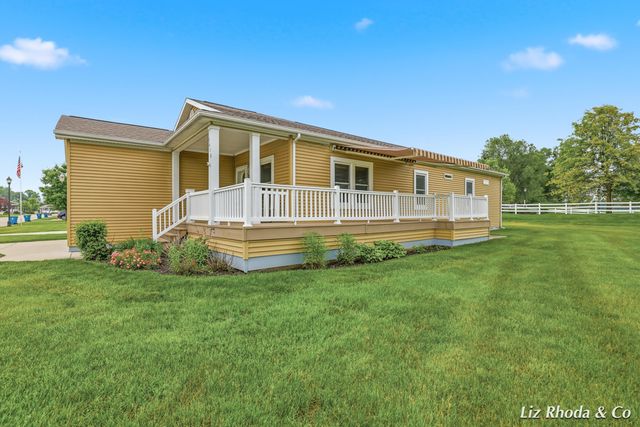 5610 Kingsley Drive NE, Rockford, MI 49341