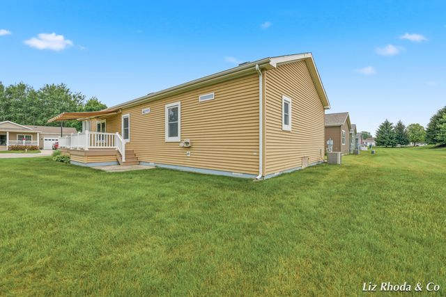 5610 Kingsley Drive NE, Rockford, MI 49341