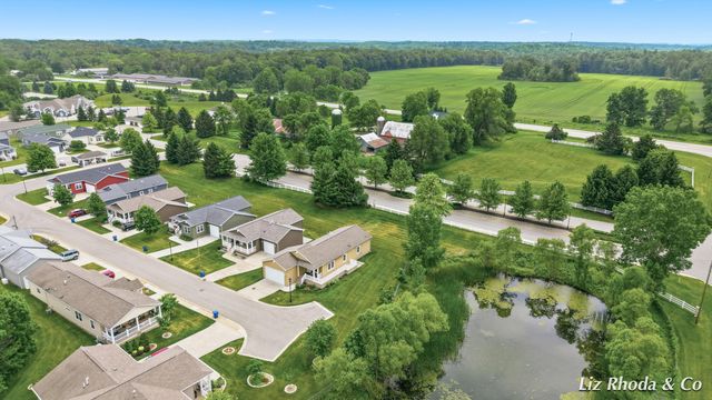 5610 Kingsley Drive NE, Rockford, MI 49341