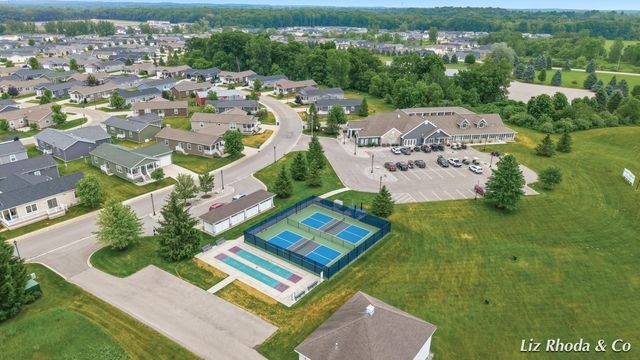 5610 Kingsley Drive NE, Rockford, MI 49341